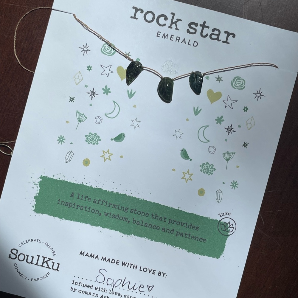 SoulKu Emerald Leaves Necklace